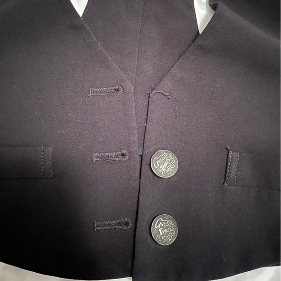 OKAY QUALITY! Guess Jeans Vest - Picture 2 of 3